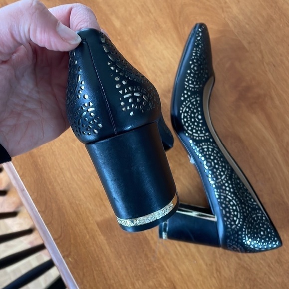 ⭐️ Host Pick! ⭐️ Black Karl Lagerfeld pumps - Picture 6 of 10